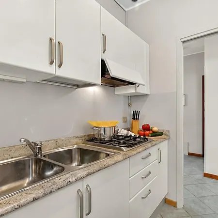 Riflessi Di Luce: Maggiore View Balcony - Happy Apartment *